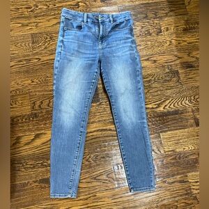 American Eagle Outfitters Light Blue Skinny Jeans